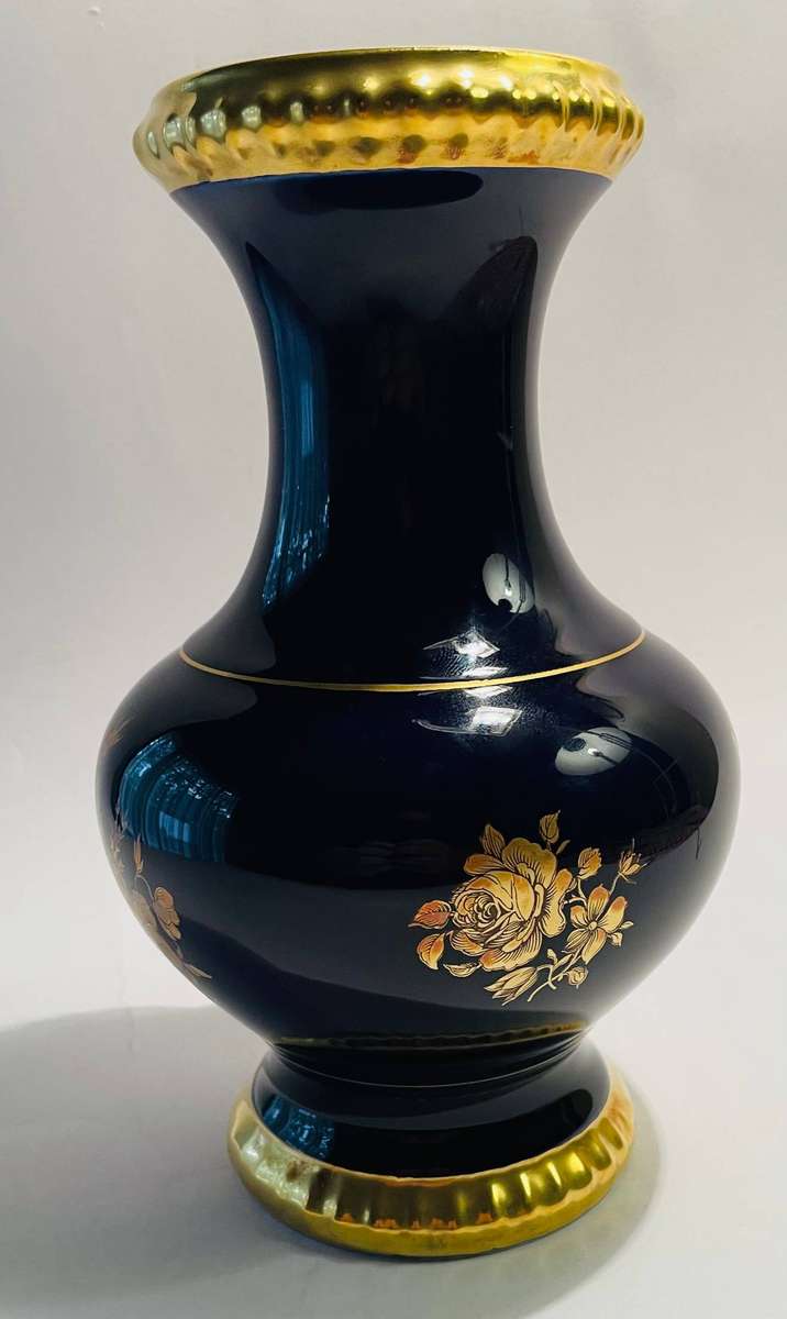 Bareuther Waldsassen Echt Colbalt vase