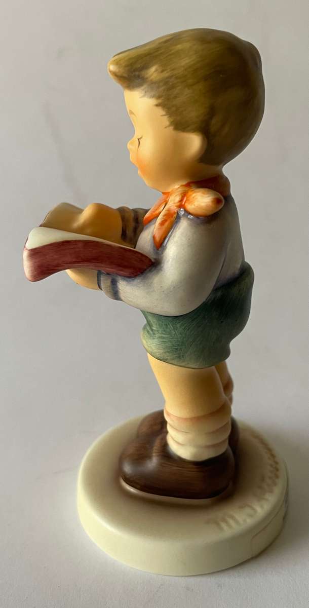 Stunning Hummel figurine ABC-Stunde