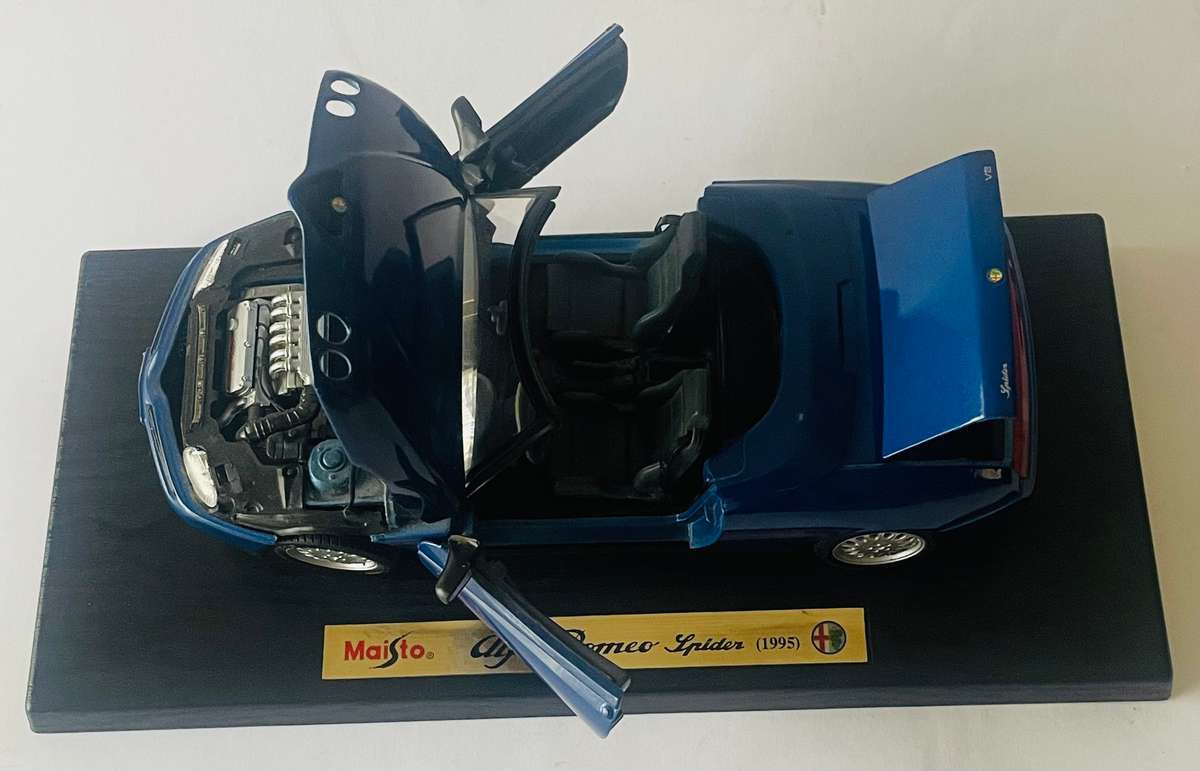 Maisto Alfa Romeo spider (1995) special edition in original packaging
