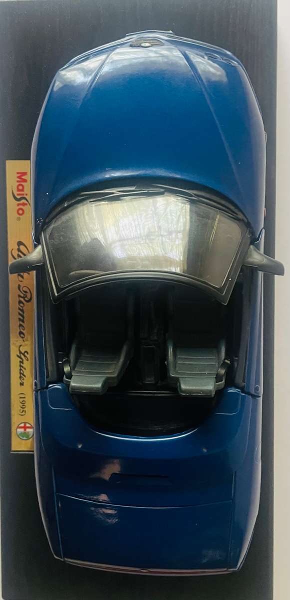 Maisto Alfa Romeo spider (1995) special edition in original packaging