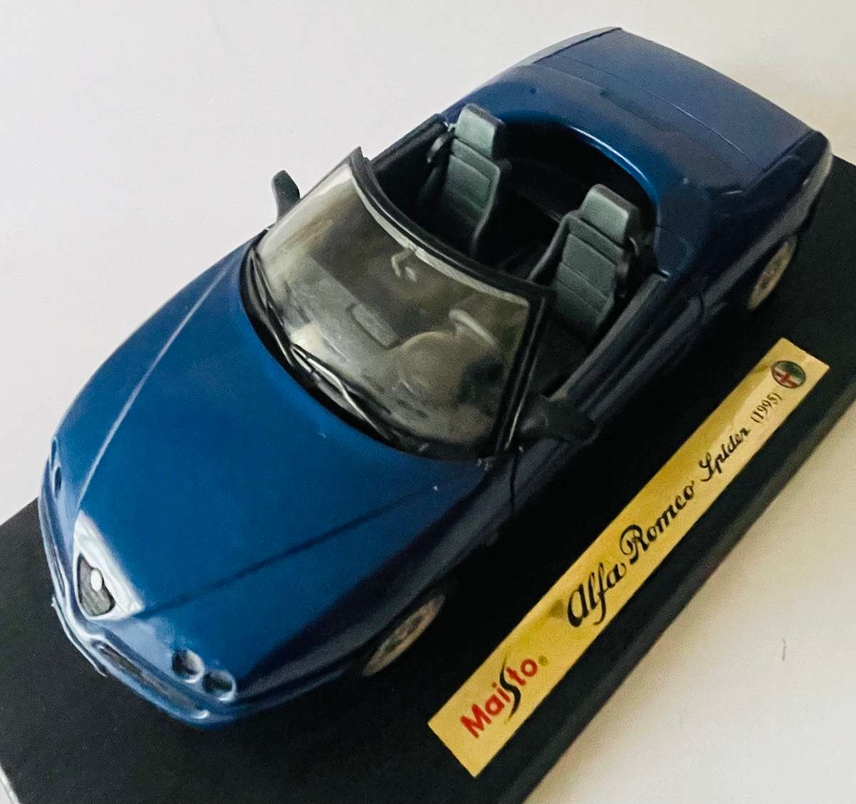 Maisto Alfa Romeo spider (1995) special edition in original packaging