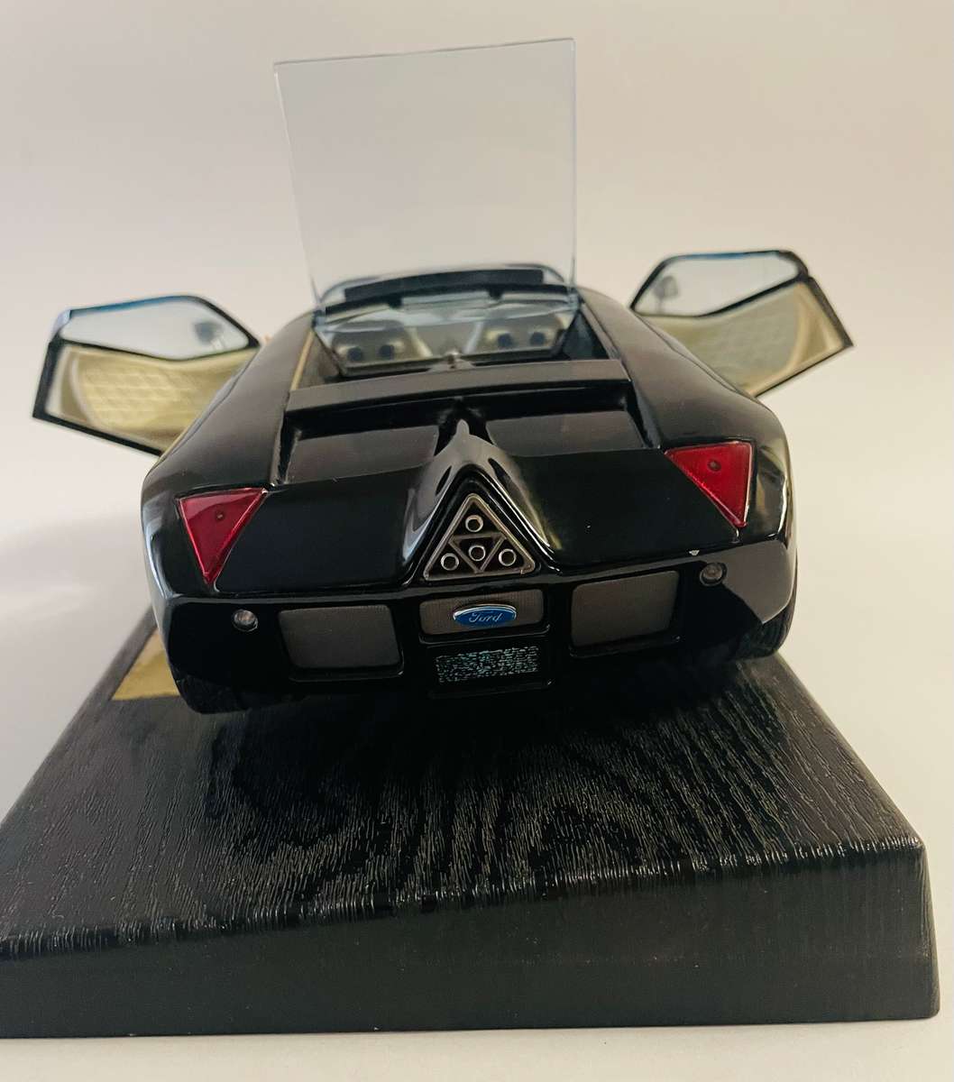 Maisto special edition Ford GT90 concept car die cast model