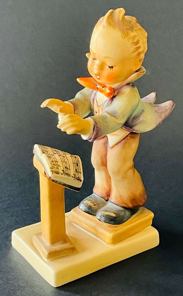 Hummel - TKM 3 - Band Leader figurine.