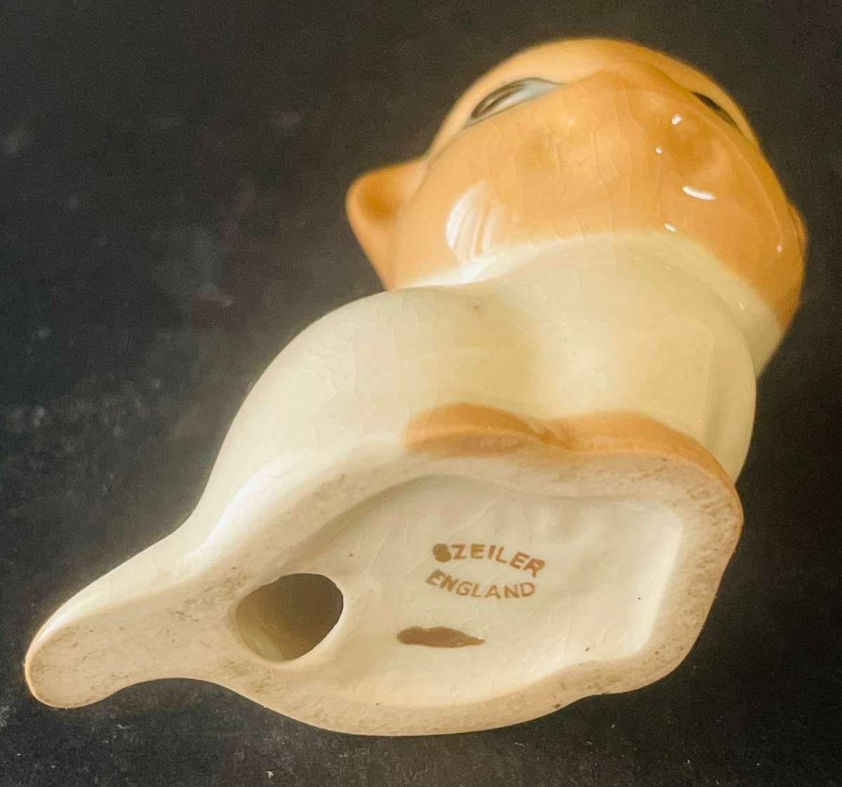 Szeiler kitten figurine - 1960's piece.