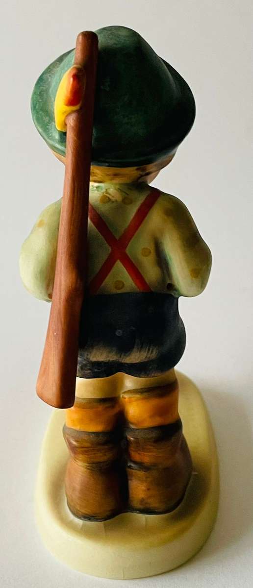 Hummel TKM 3 - Sensitive hunter - Boy figurine.