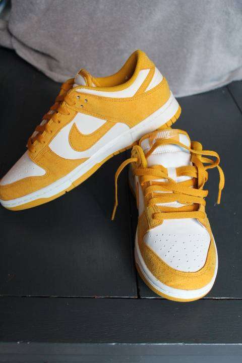 BRAND NEW Nike Dunk Low