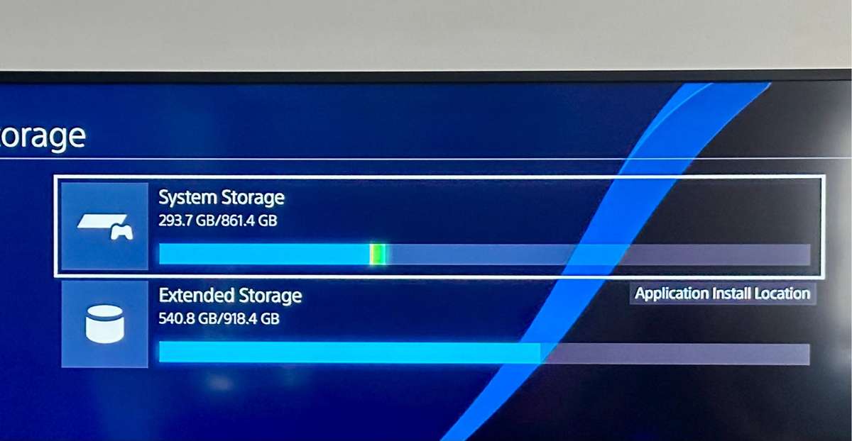 PlayStation 4 Pro 1tb ps4 with External 1TB HDD