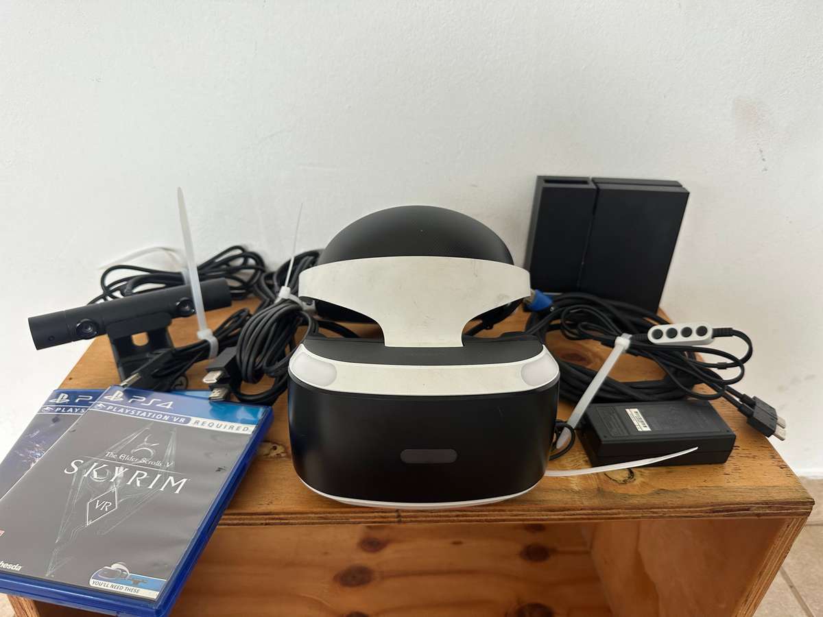 Playstation 4 VR Complete Set with Games
