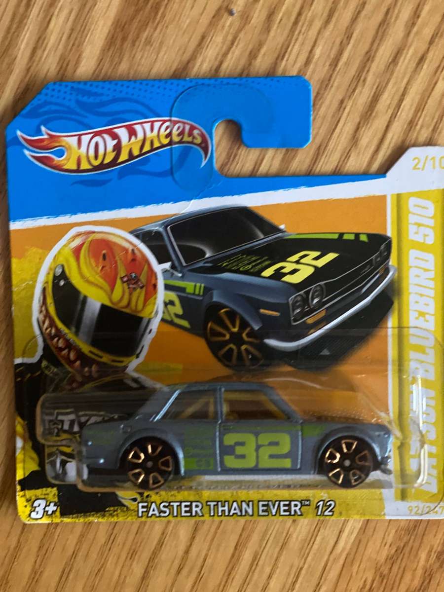 HOT WHEELS DATSUN NO 32