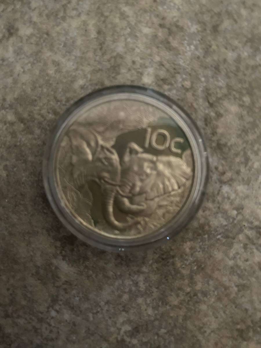 WILDLIFE SERIES 2002 "The Elephant 10c (1/2 oz) Silver Coin #0036
