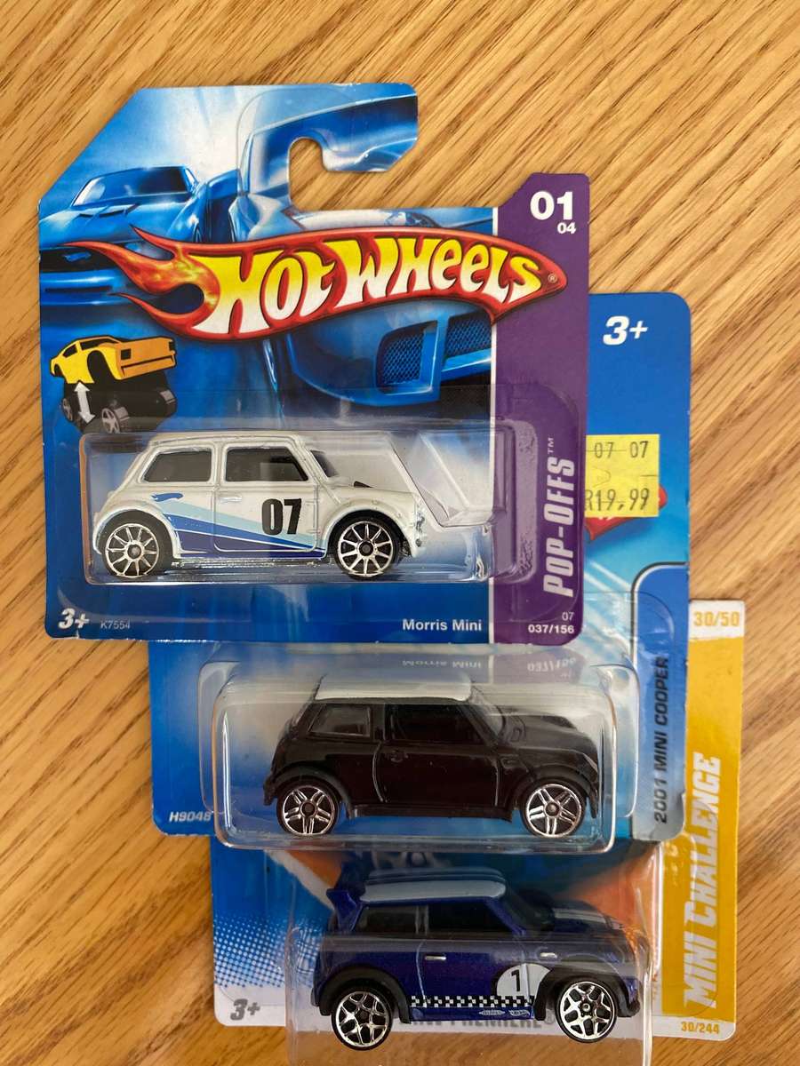 Hot Wheels MINI & NISSAN COLLECTION SET OF 7