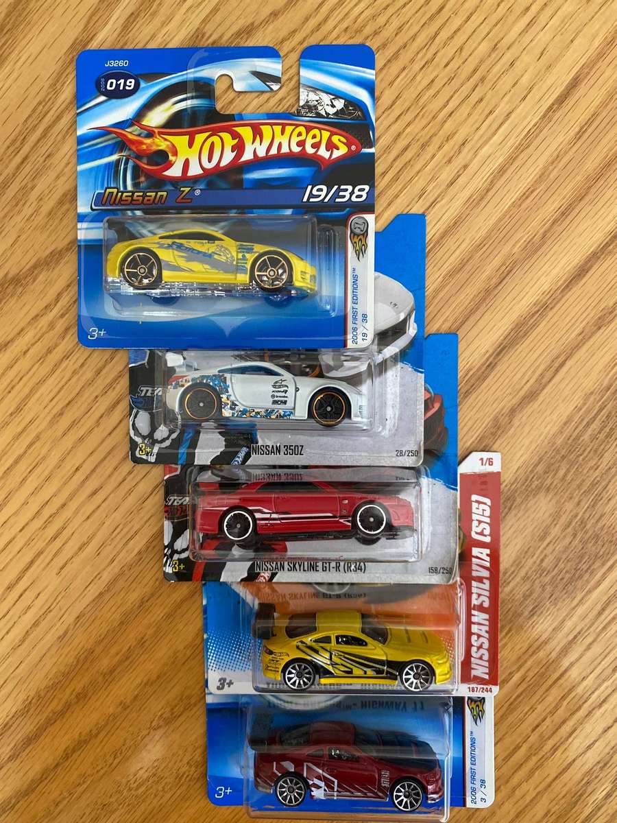 Hot Wheels MINI & NISSAN COLLECTION SET OF 7