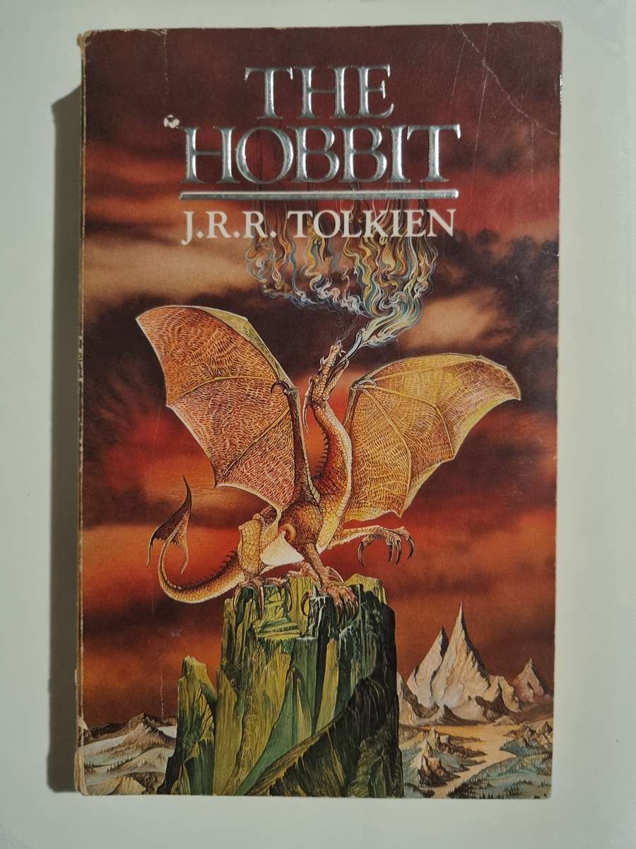 The Hobbit. JRR Tolkien.