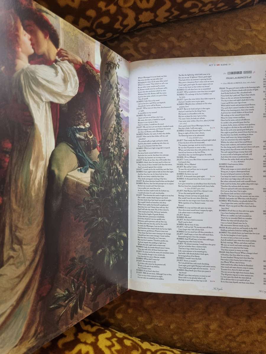 Illustrated Complete Works of Shakespeare. Large hardcover!