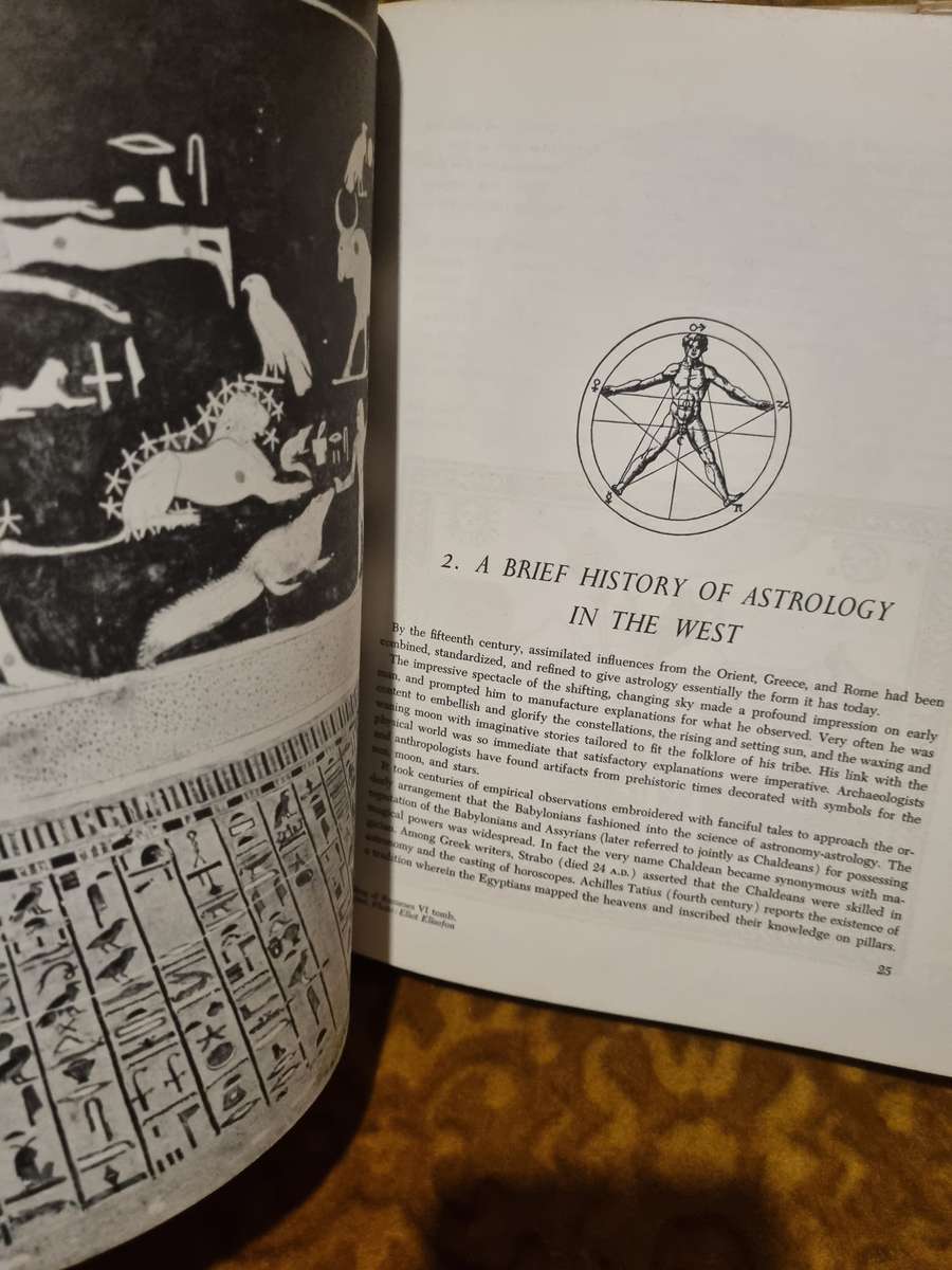 ASTROLOGY (The Coffee Table Book of).