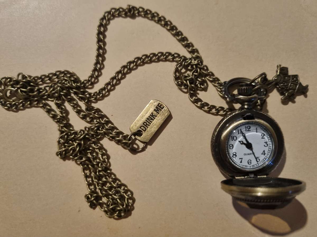 Alice in Wonderland Quartz Antique Pocket Watch
