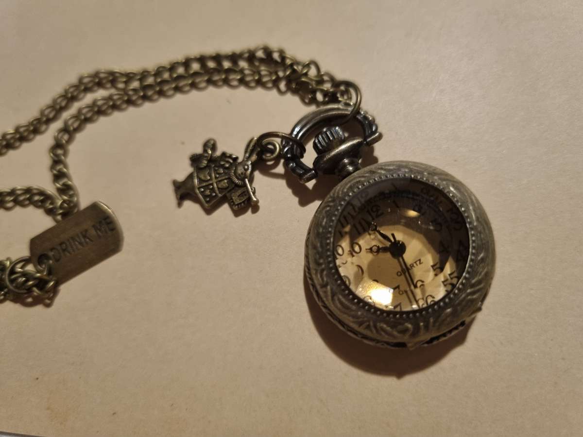 Alice in Wonderland Quartz Antique Pocket Watch