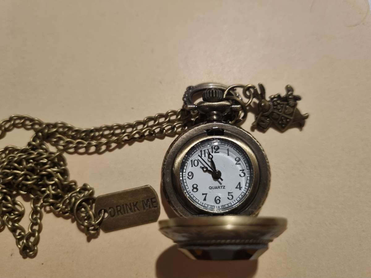 Alice in Wonderland Quartz Antique Pocket Watch