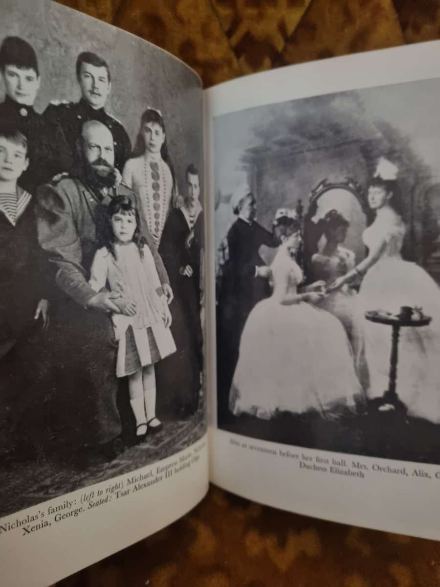 Nicholas and Alexandra, by RK Massie