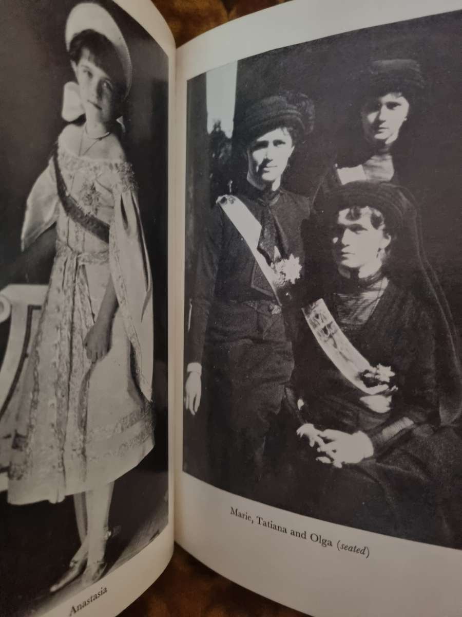 Nicholas and Alexandra, by RK Massie