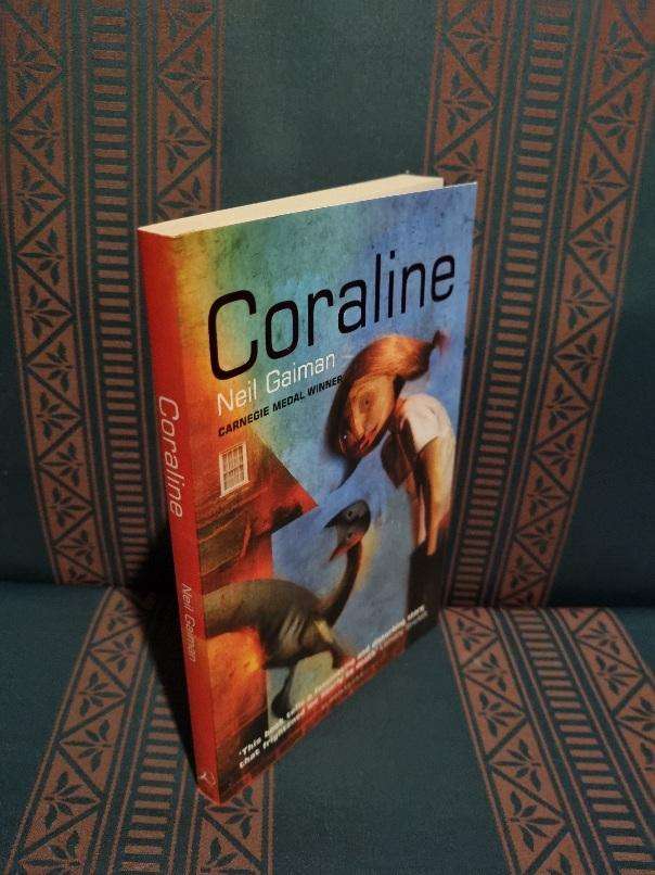 Coraline - Neil Gaiman