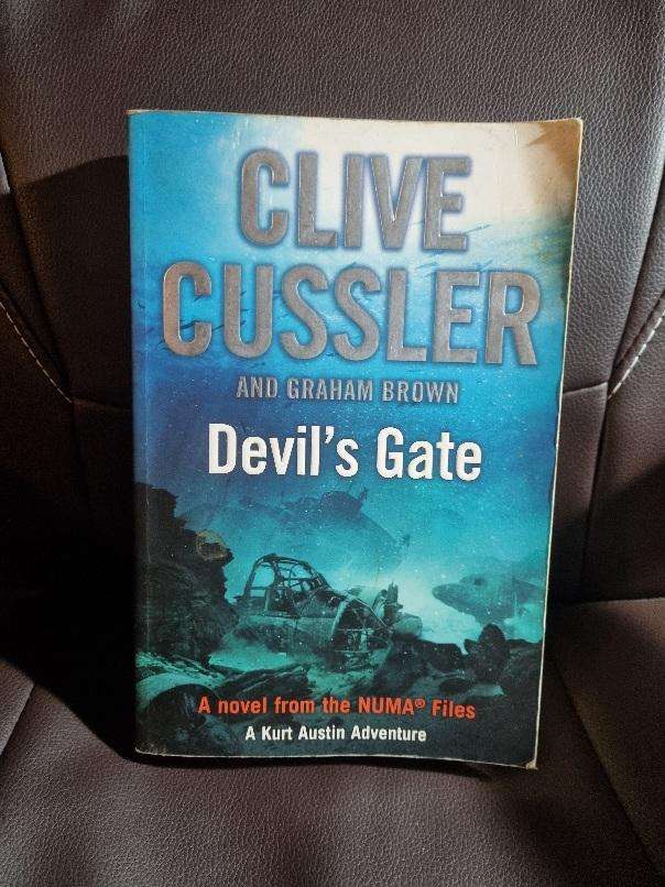 Clive Cussler - Devil's Gate