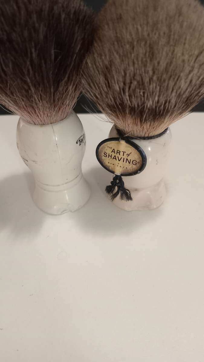 2 x Classic Badger Shaving Brushes(chipped at bottom)