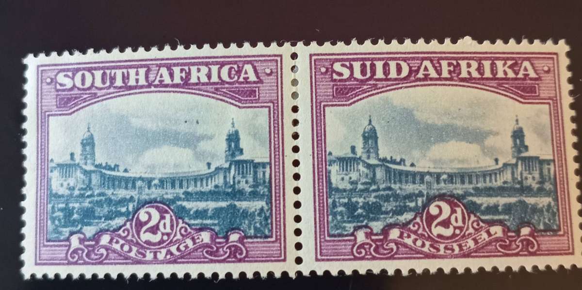 Union of SA 2d, Hyphenated Variety V31, 2 dots in sky below Fr of Africa row 20/1,MH