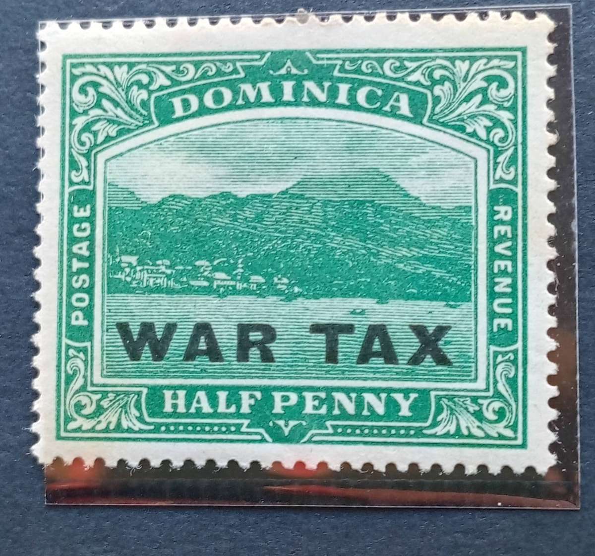 DOMINICA 1916-1919 KGV War Tax opt'd selection MH