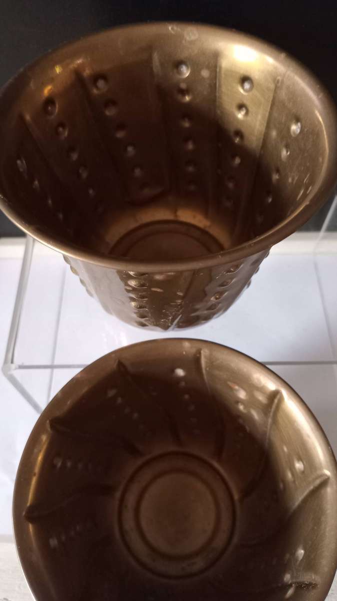 2 x Vintage Small(12cm W)Hammerd Copper Plant holders