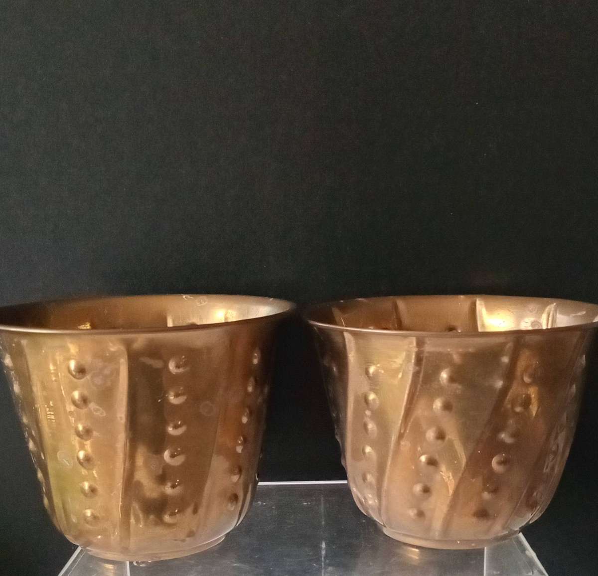 2 x Vintage Small(12cm W)Hammerd Copper Plant holders