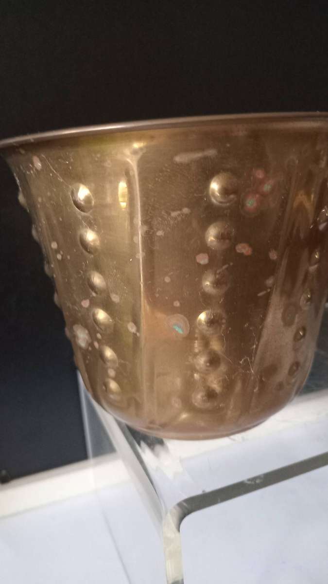 2 x Vintage Small(12cm W)Hammerd Copper Plant holders