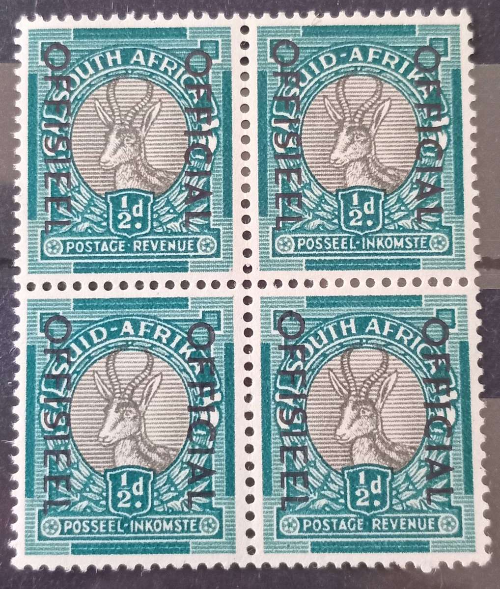 SOUTH AFRICA 1935-49 ½d grey and green Official overprint on a block of 4