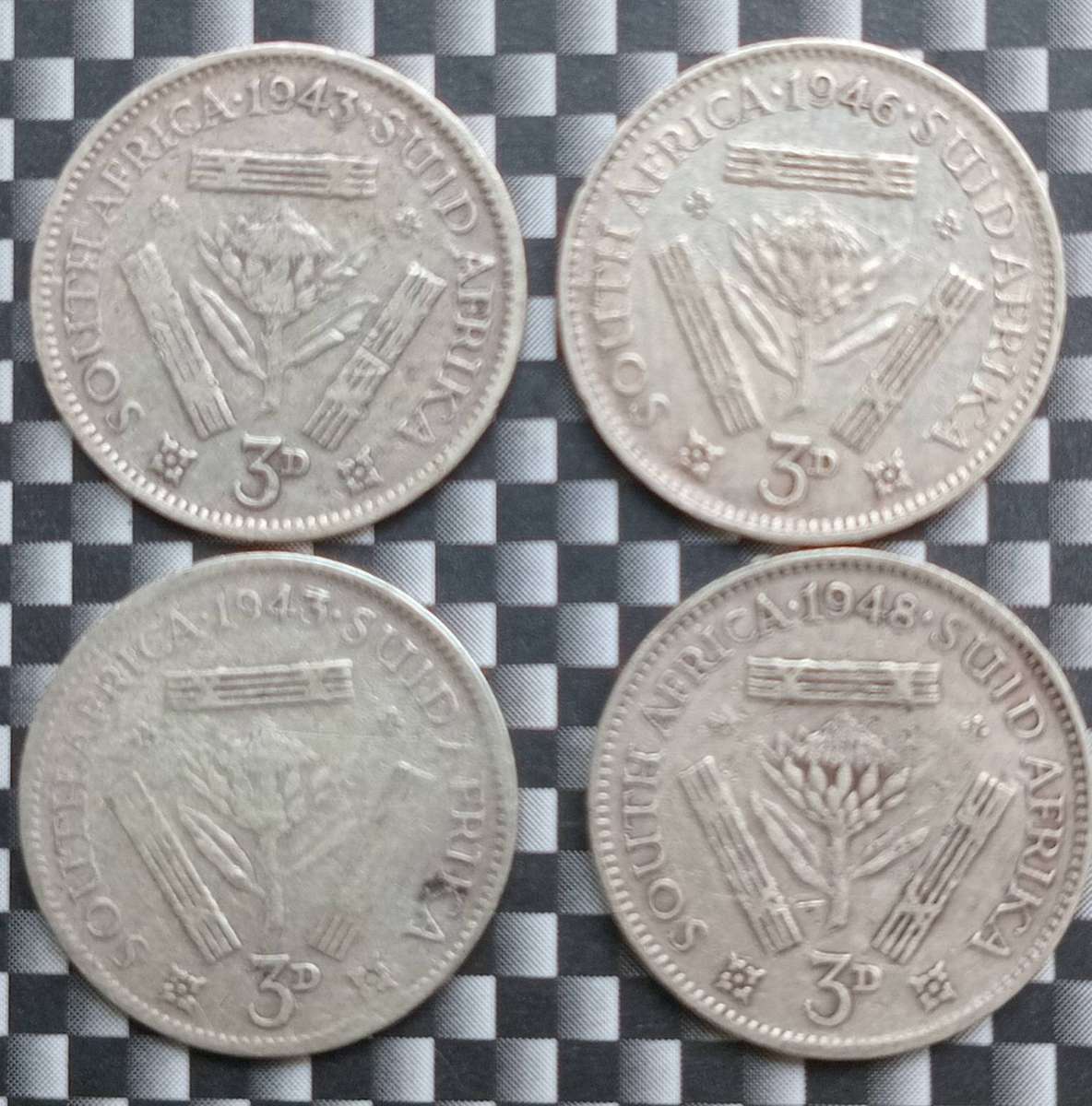 Union of SA 1940's 3 Pence Coin's x 4, each x 80% silver