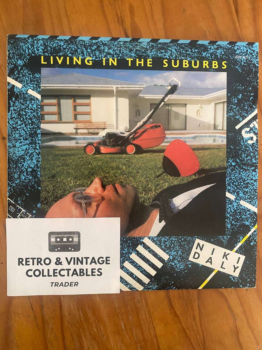 Niki Daly - Living In The Suburbs VG+/VG+ SA Pressing