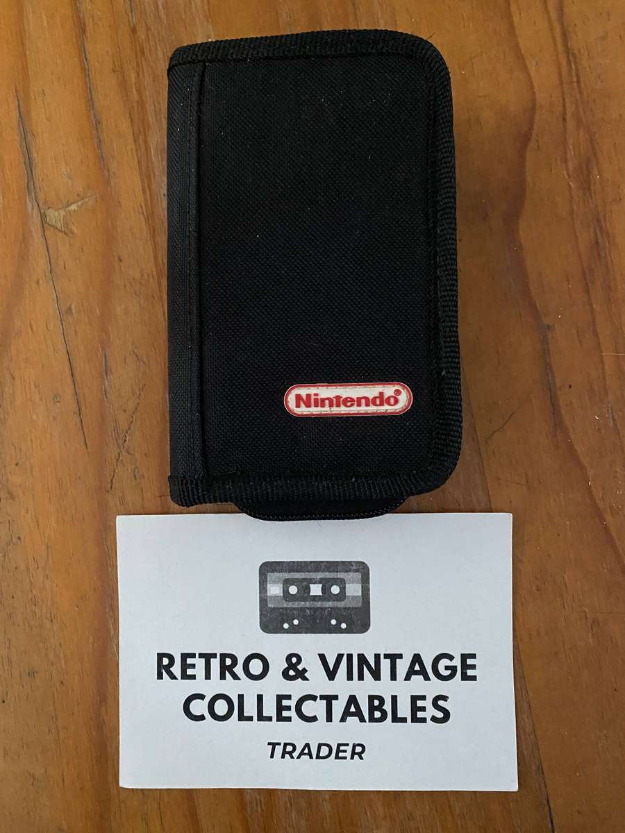 Nintendo Games Carry Pouch - Holds 6 games cartridges