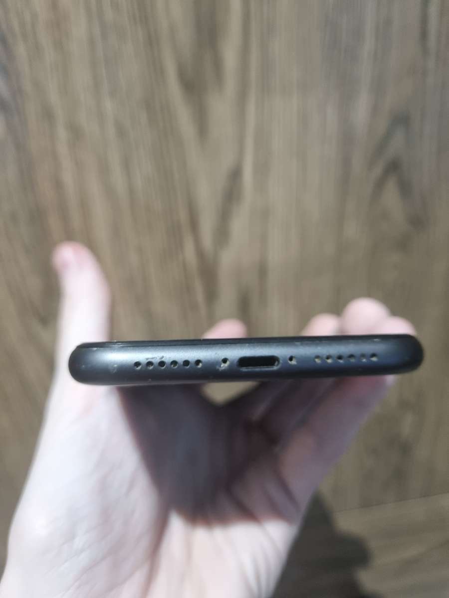 iPhone 11 Black 128gb