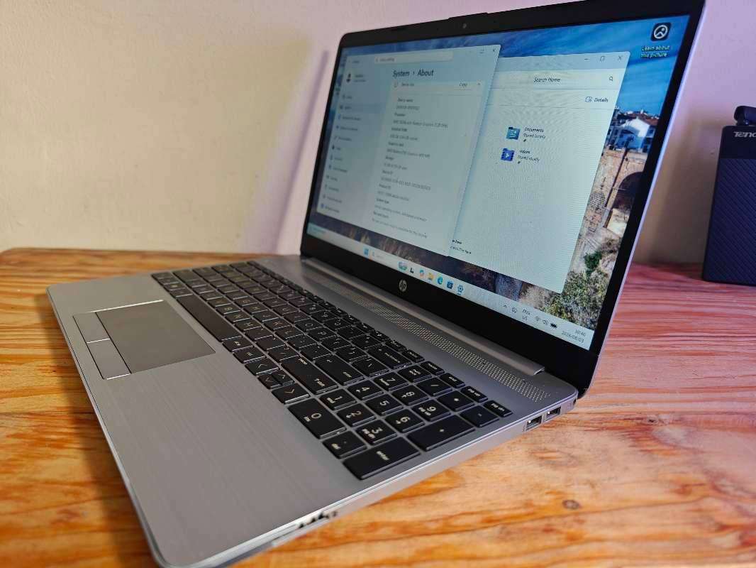 HP 255 G8 | AMD 3020e | 4GB RAM | 128GB SSD (Read Description)