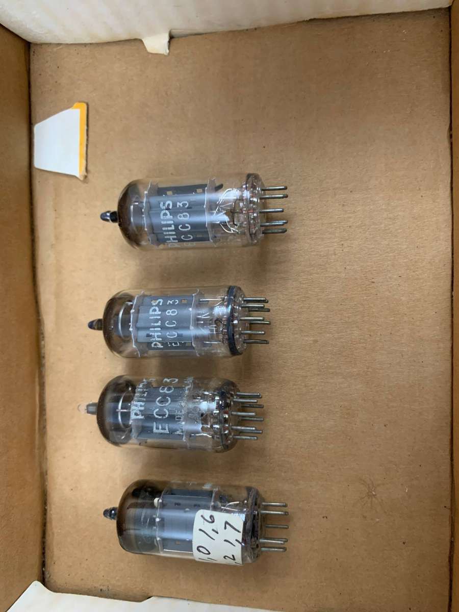 ECC83/12AX7 PHILIPS vintage vacuum tubes NOS tested quad matched