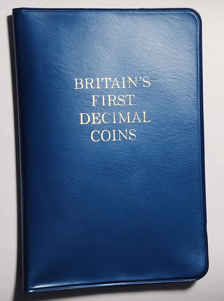 1971 BRITAIN'S FIRST DECIMAL COINS in Folder - Brilliant UNC/PL