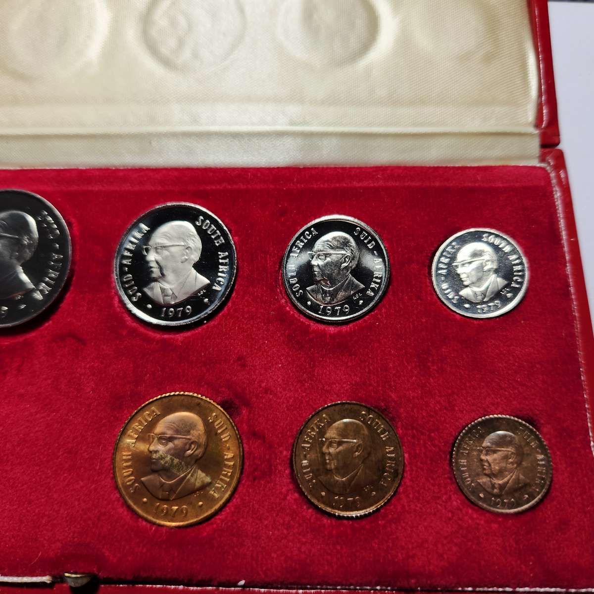1979 Long Proof Set  - SA Mint box Mintage 10000 - Fantastic condition !!  Diederichs 3rd President
