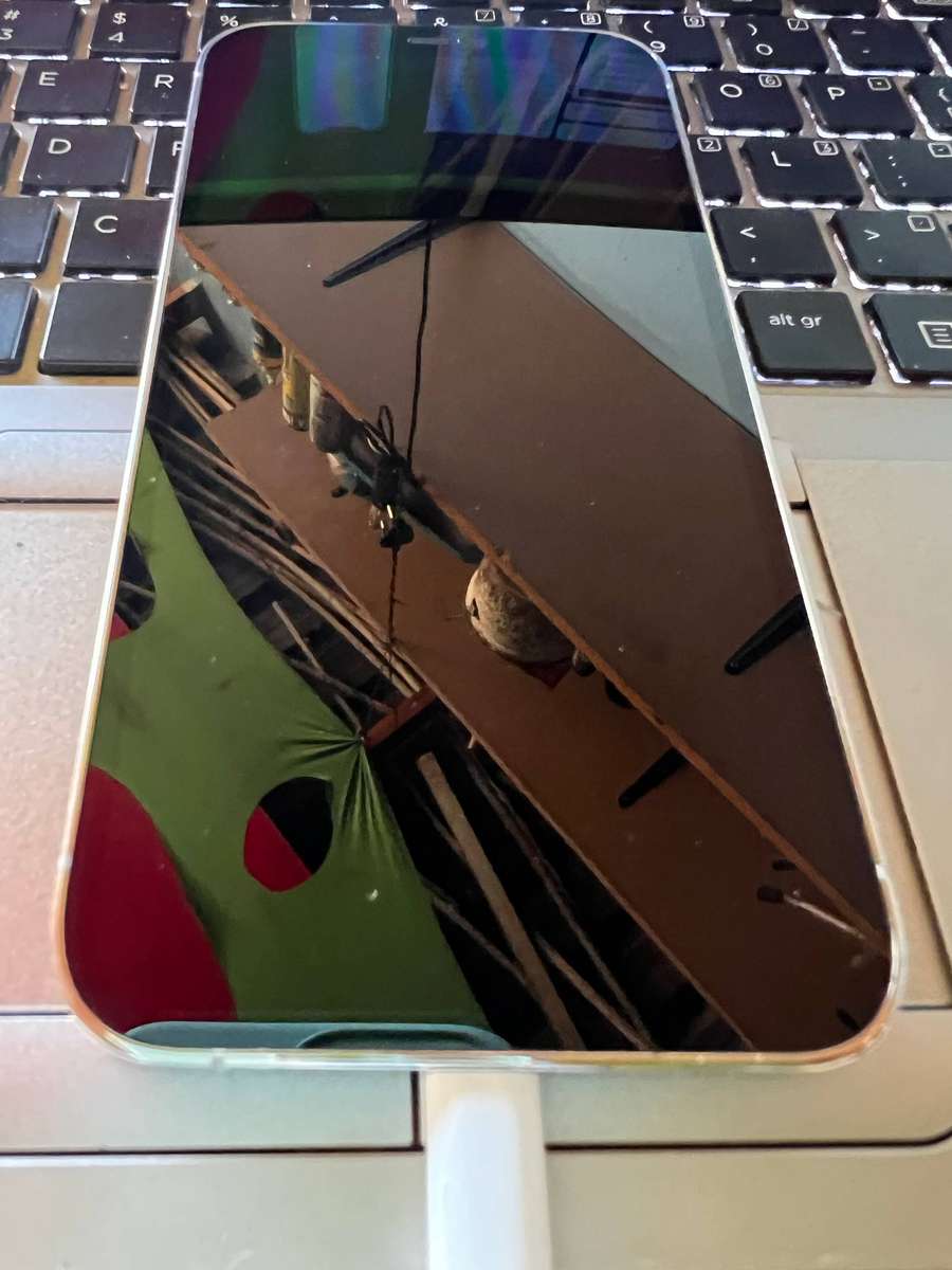 Apple iPhone 12 Pro 128 Graphite white