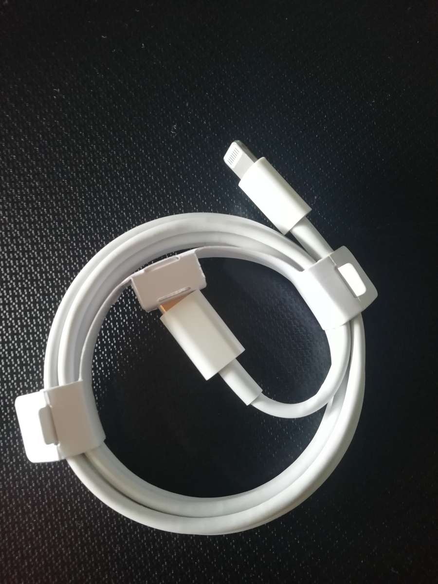 iPhone 11 64GB White