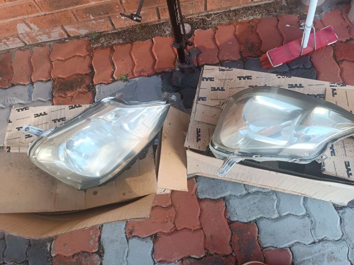Toyota Etios Rear Head Light Waterproof Assembly Vehicle Compatible