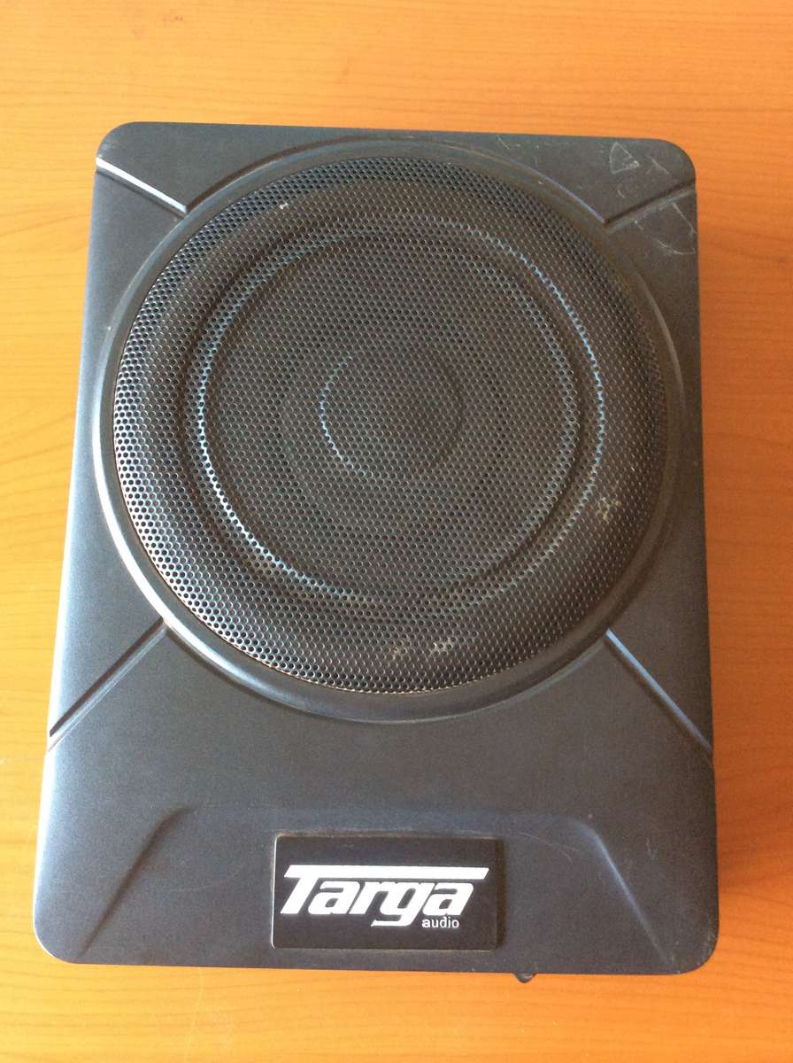 Sold Targa TAW-10000 10-Inch Super Flat Active Subwoofer & Amplifier 10000W