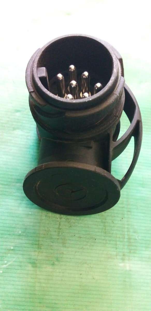 MERCEDES NEW ELECTRIC TOW COUPLING FITTING