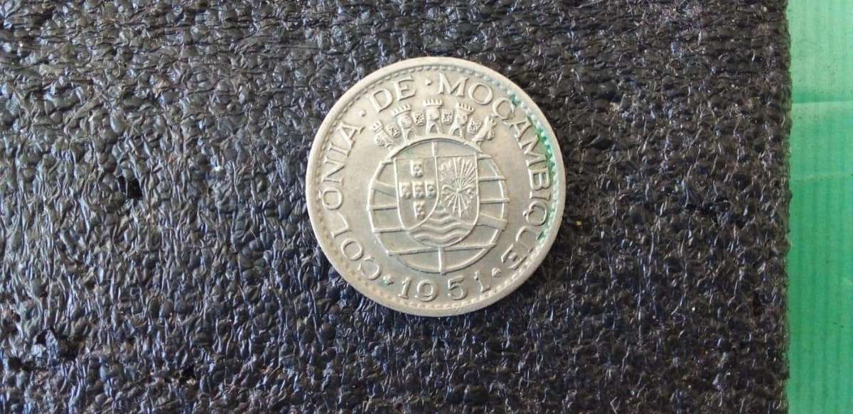 mozambique 1951 one escudo coin