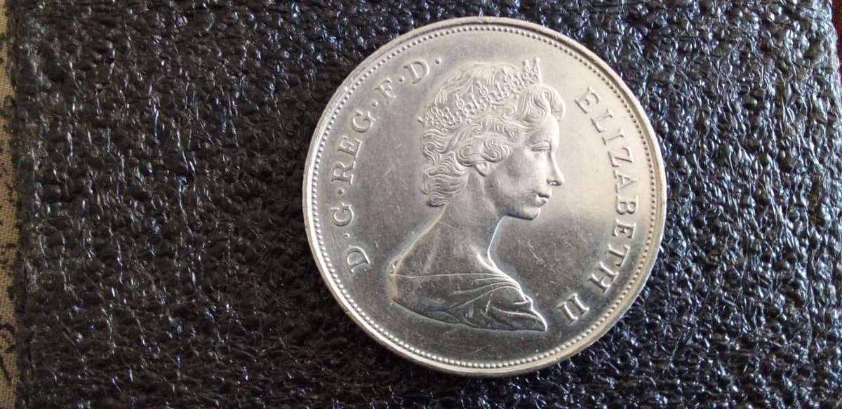 CHARLES AND DIANA 1981 WEDDING COMMEMORATIVE COIN