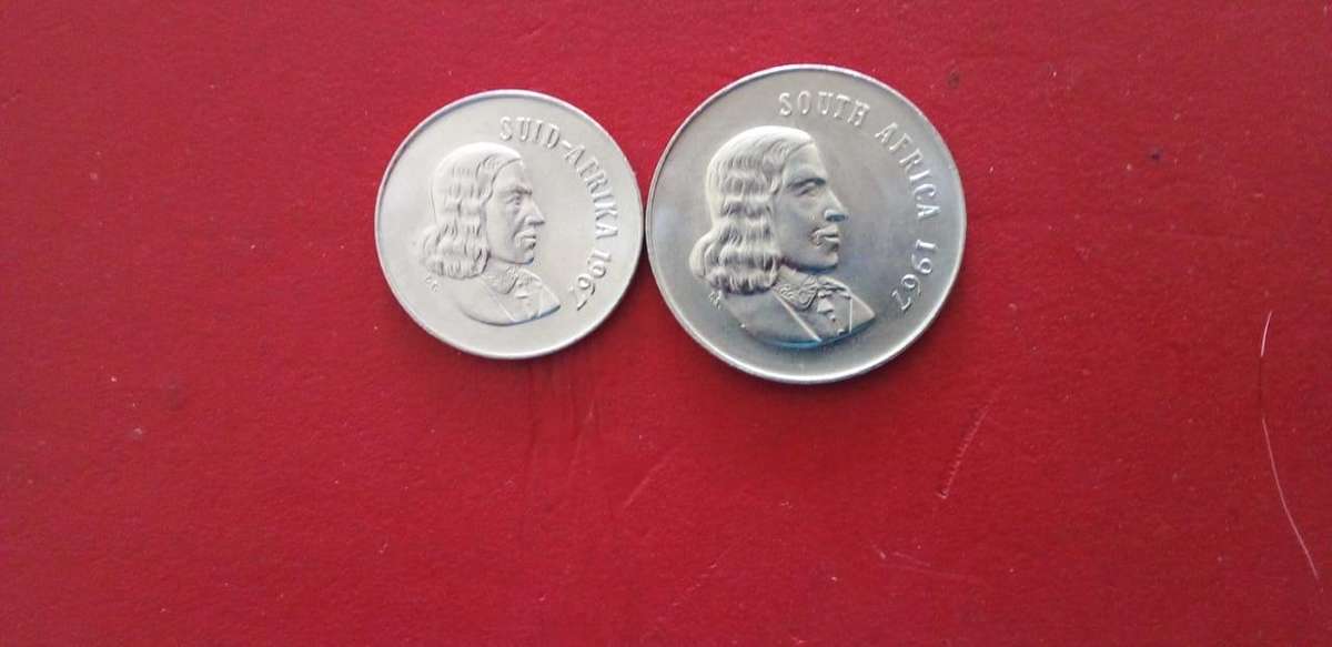 RSA 1967 10C AND 20C UNCIRULATED COINS.