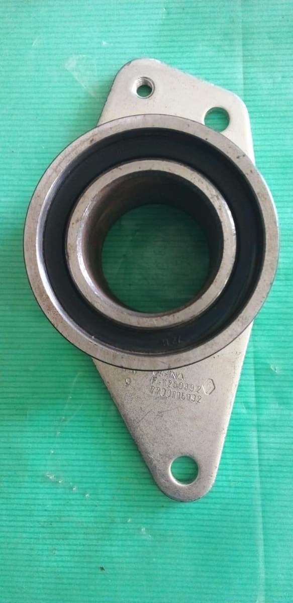 TIMING BELT PULLEY RENAULT 2 LITER.